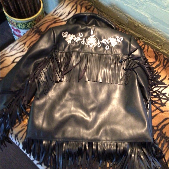 !Vegan fringe Western jacket - Picture 4 of 12